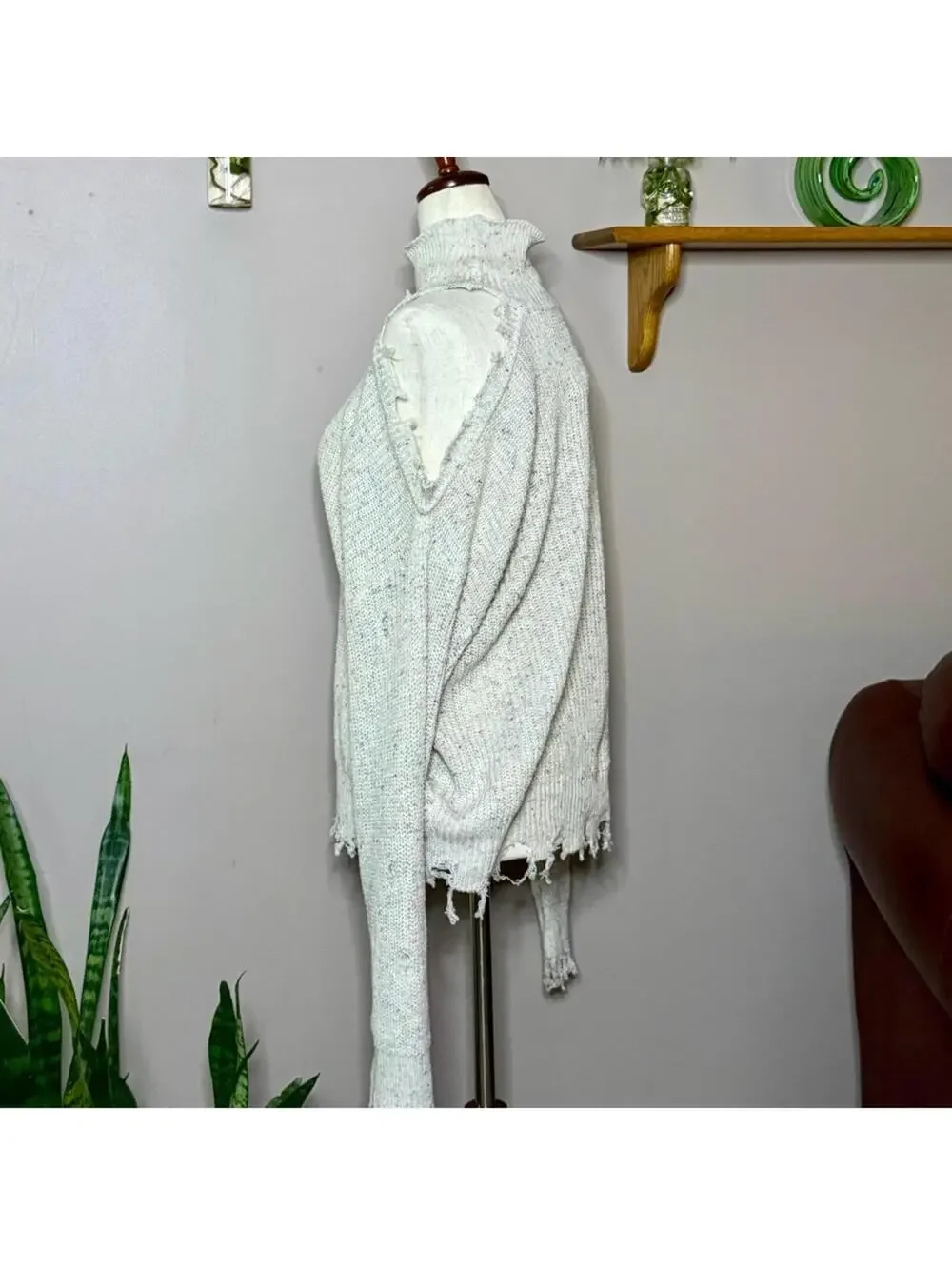 Moment Cozy White Distressed Knit Turtleneck Sweater